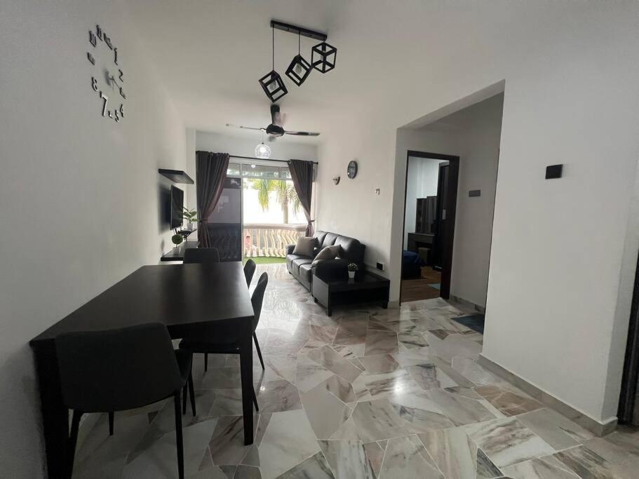 Glory Beach Aparment 2 Bedroom Port Dickson Esterno foto